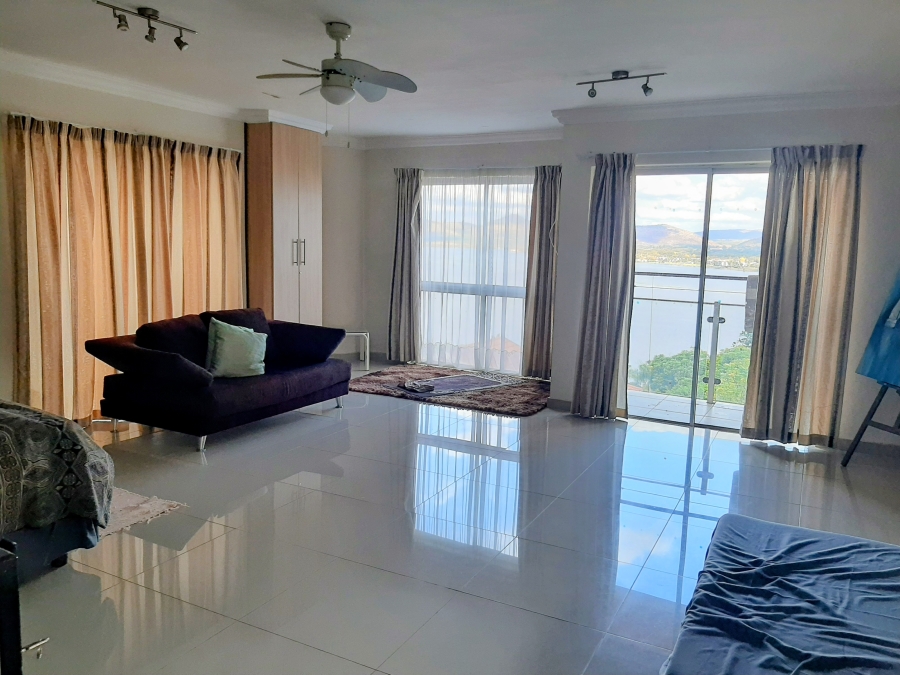 6 Bedroom Property for Sale in Kosmos North West